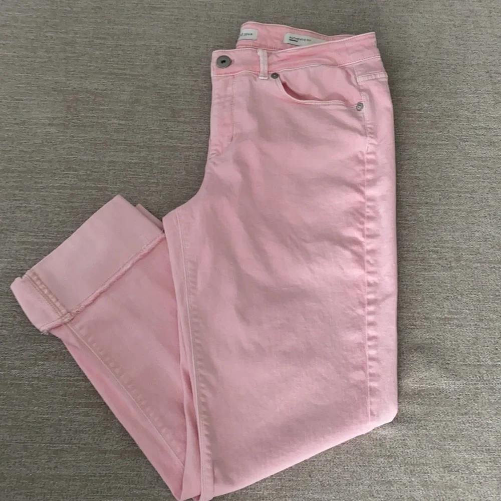 J.Jill authentic fit cropped pink jeans Size 10 Tall - Picture 3 of 9